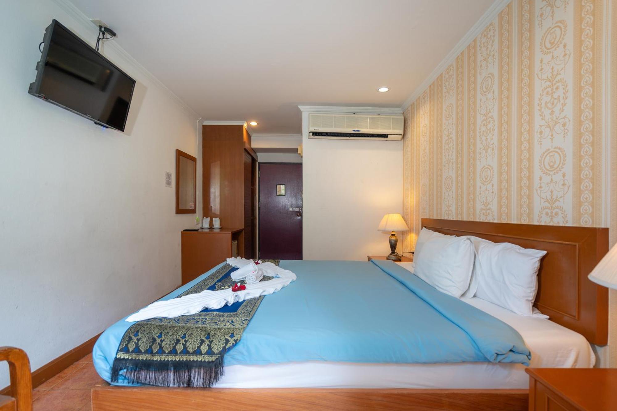 Patong Central Residence And Apartment Quarto foto