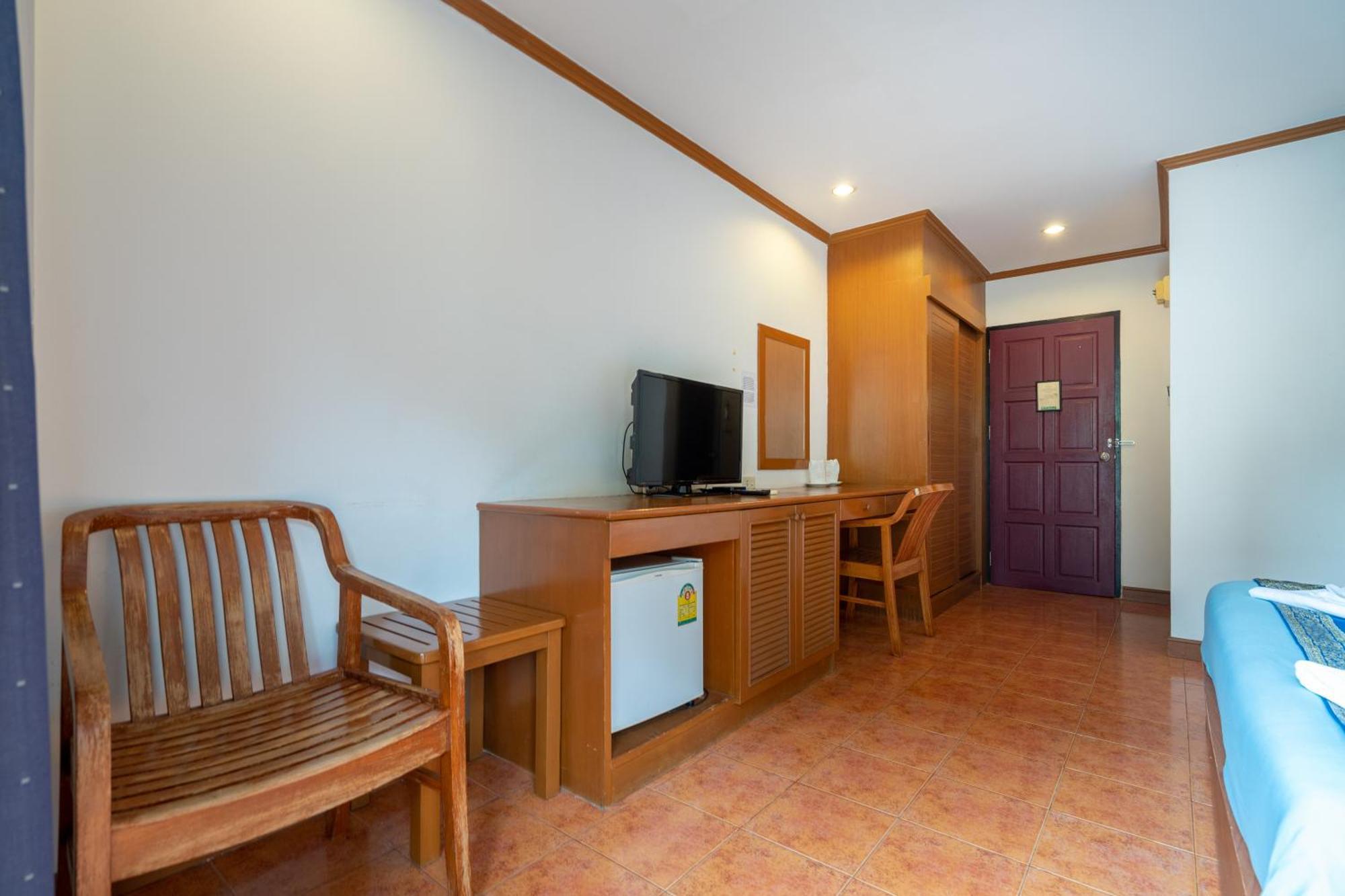 Patong Central Residence And Apartment Exterior foto