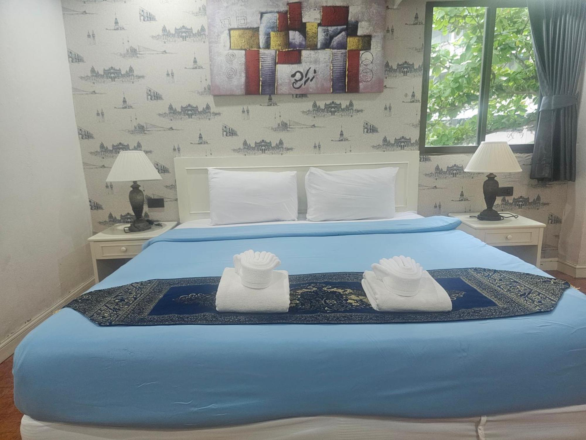 Patong Central Residence And Apartment Quarto foto